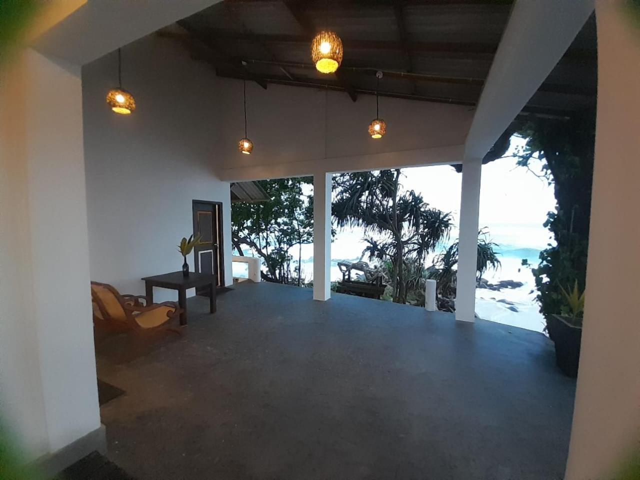 Sooriya Villa Talpe Buitenkant foto