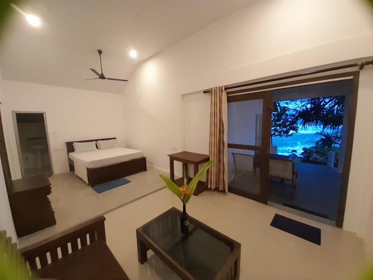 Sooriya Villa Talpe Kamer foto