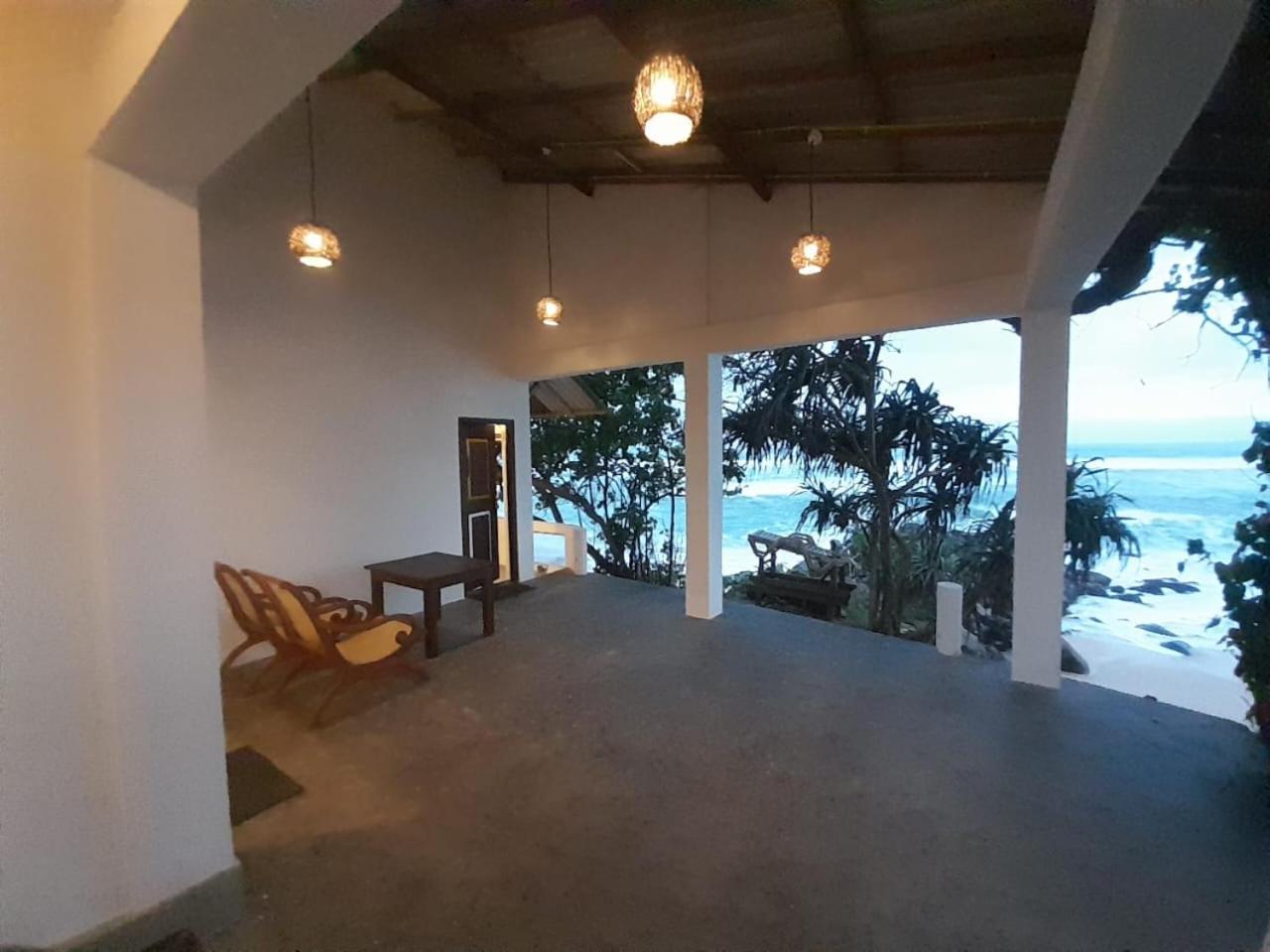 Sooriya Villa Talpe Buitenkant foto