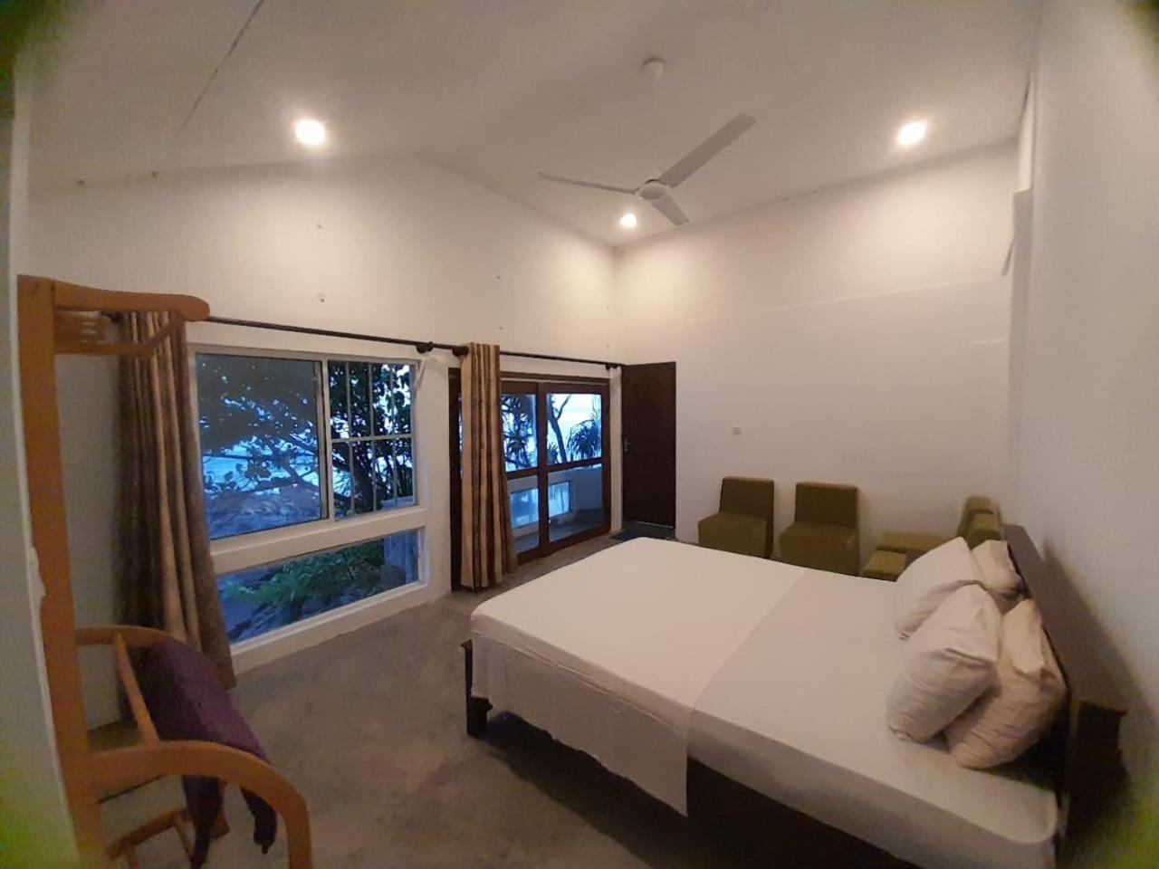 Sooriya Villa Talpe Buitenkant foto