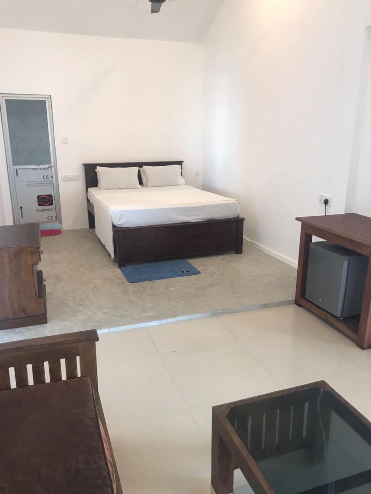 Sooriya Villa Talpe Kamer foto